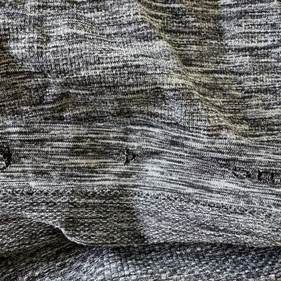 Lululemon Swiftly Tech T-Shirt Black / Grey Ombre Fade Size 4 - Picture 5 of 6